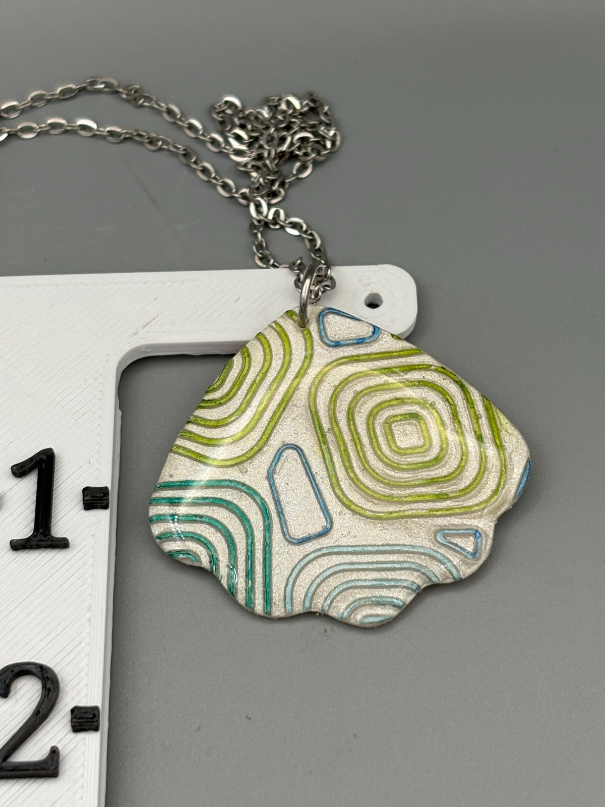 Ivory Art Deco Scallop Necklace
