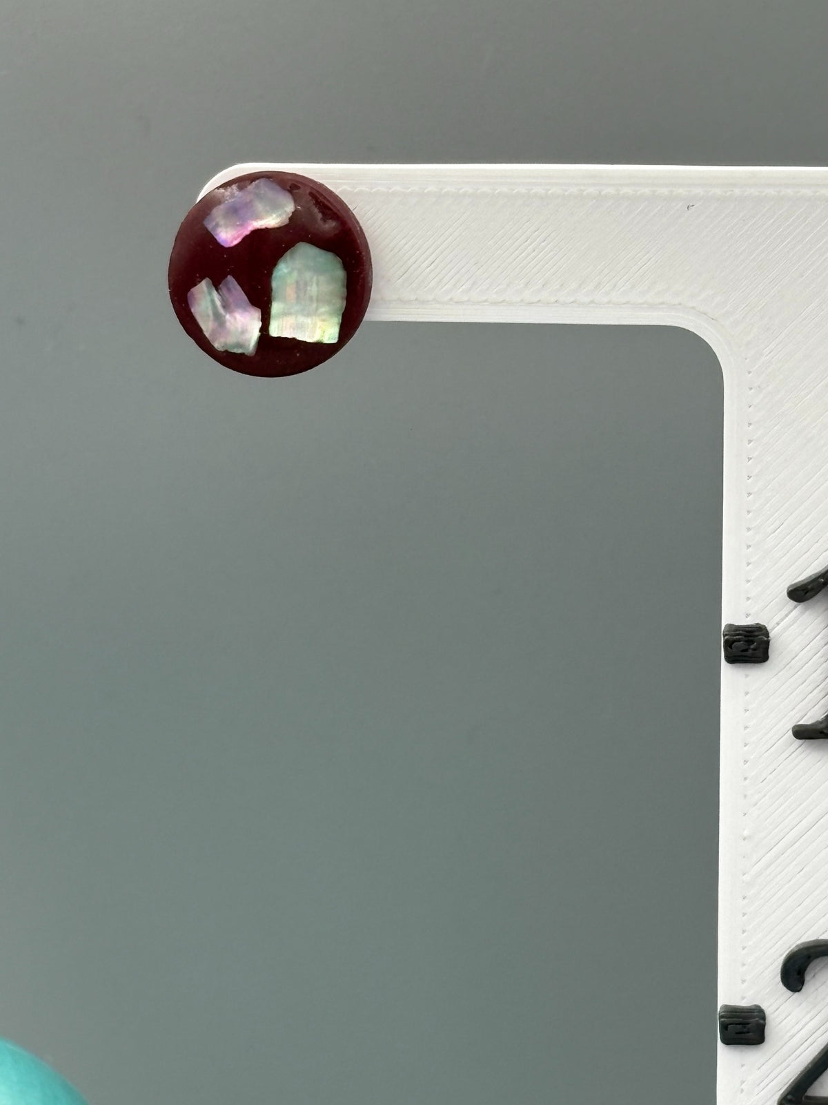 Burgundy Tidal Fragments Circle Stud Earrings