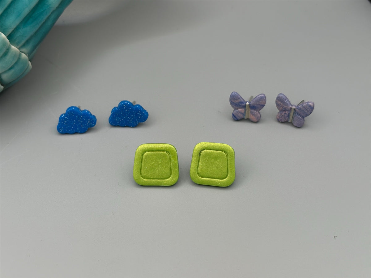 Boucles d'oreilles puces papillons, trapèzes et nuages