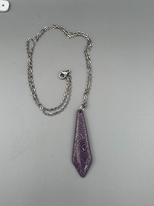 Collier cravate violet
