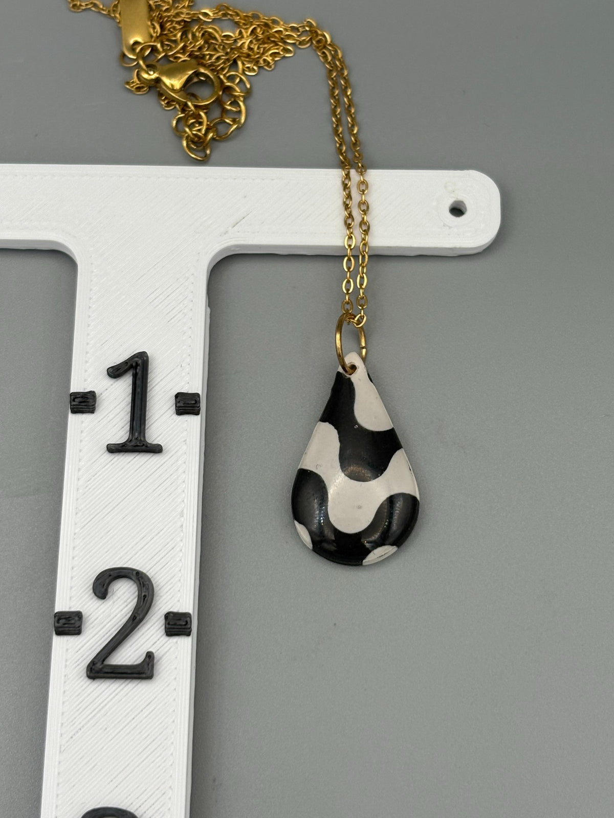 Black & White Wave Drop Necklace