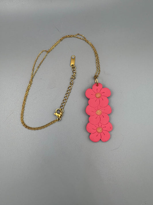 Collier goutte à fleur rose
