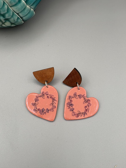 Boucles d'oreilles cœurs couronne de fleurs