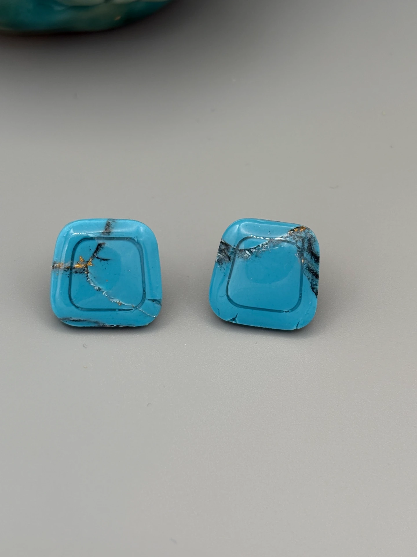 [56-10] Faux Turquoise Geometric Studs