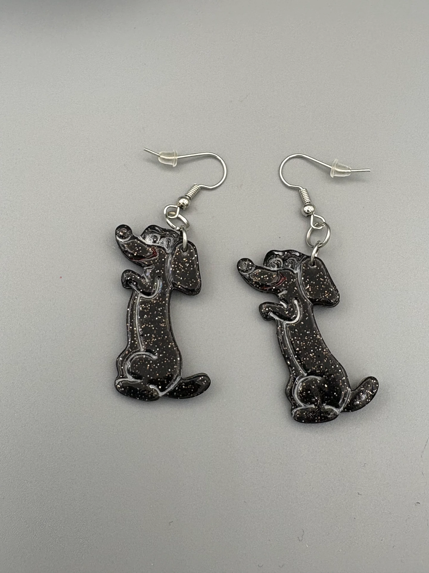 Sparkly Black Begging Dogs