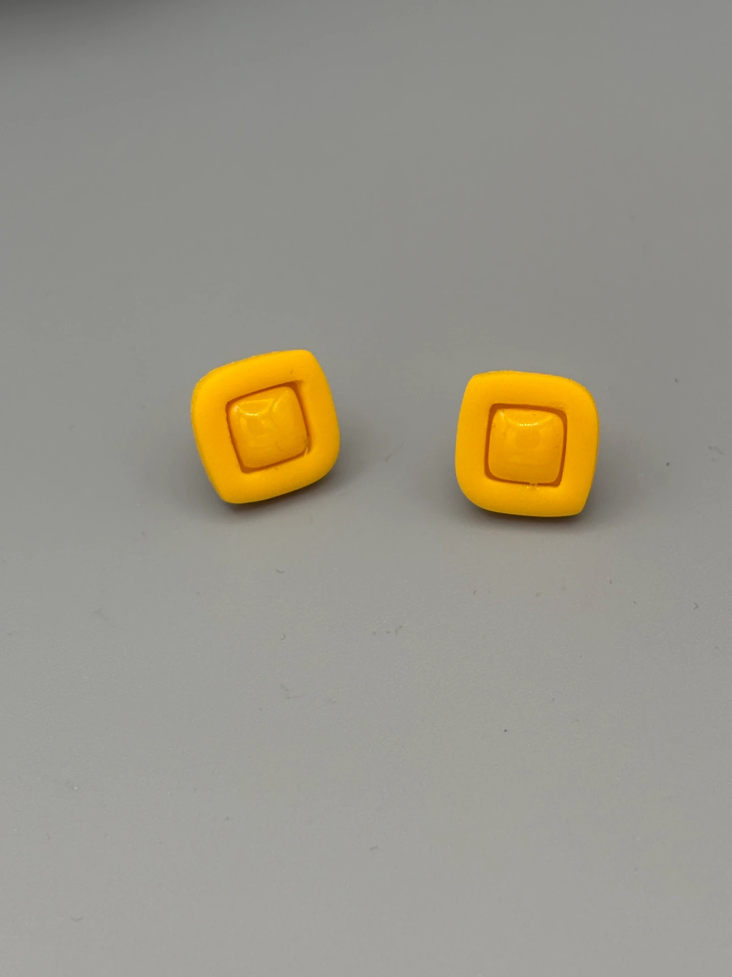 Yellow Diamonds