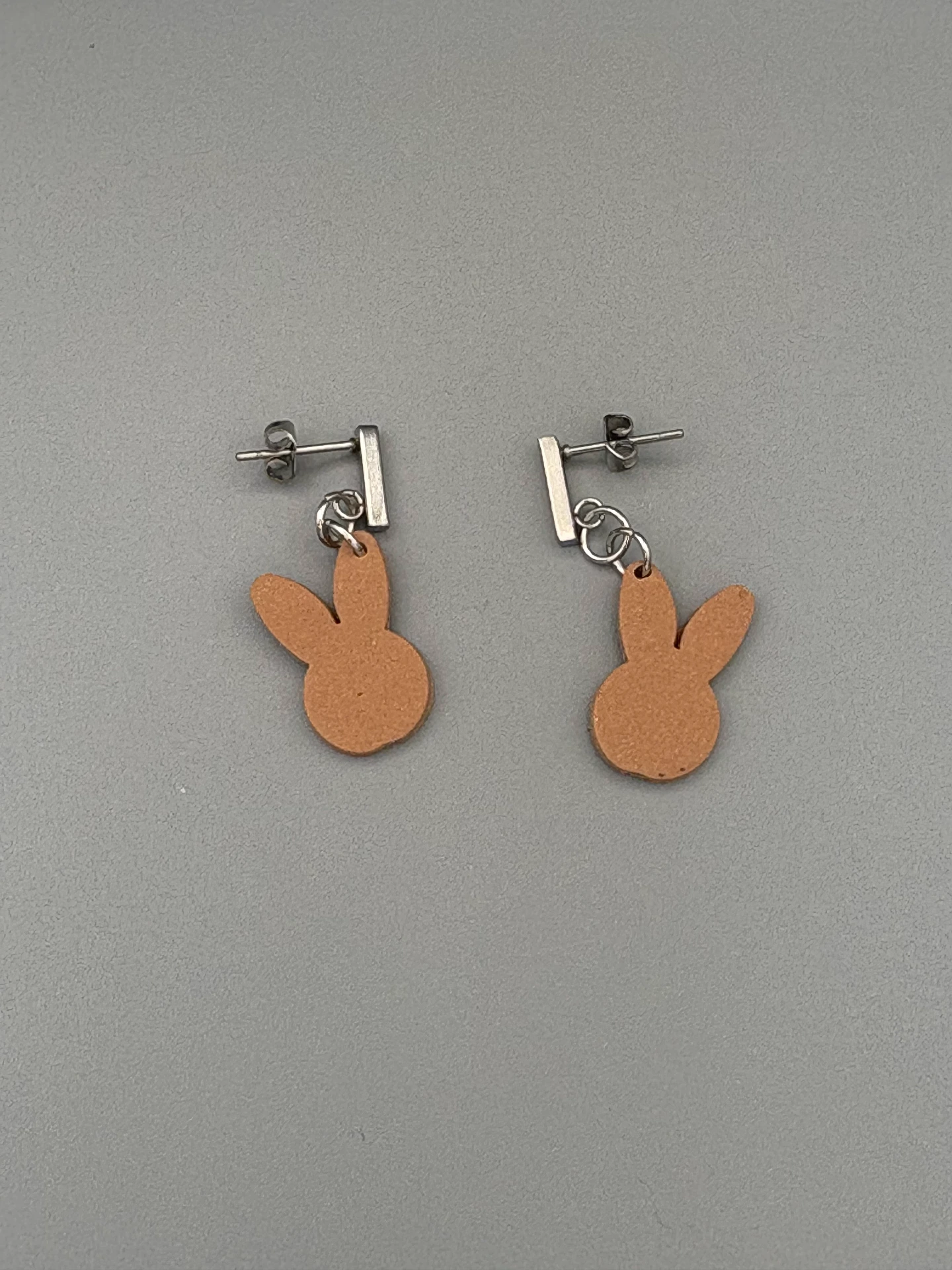 [61-14] Brown Bunny Heads
