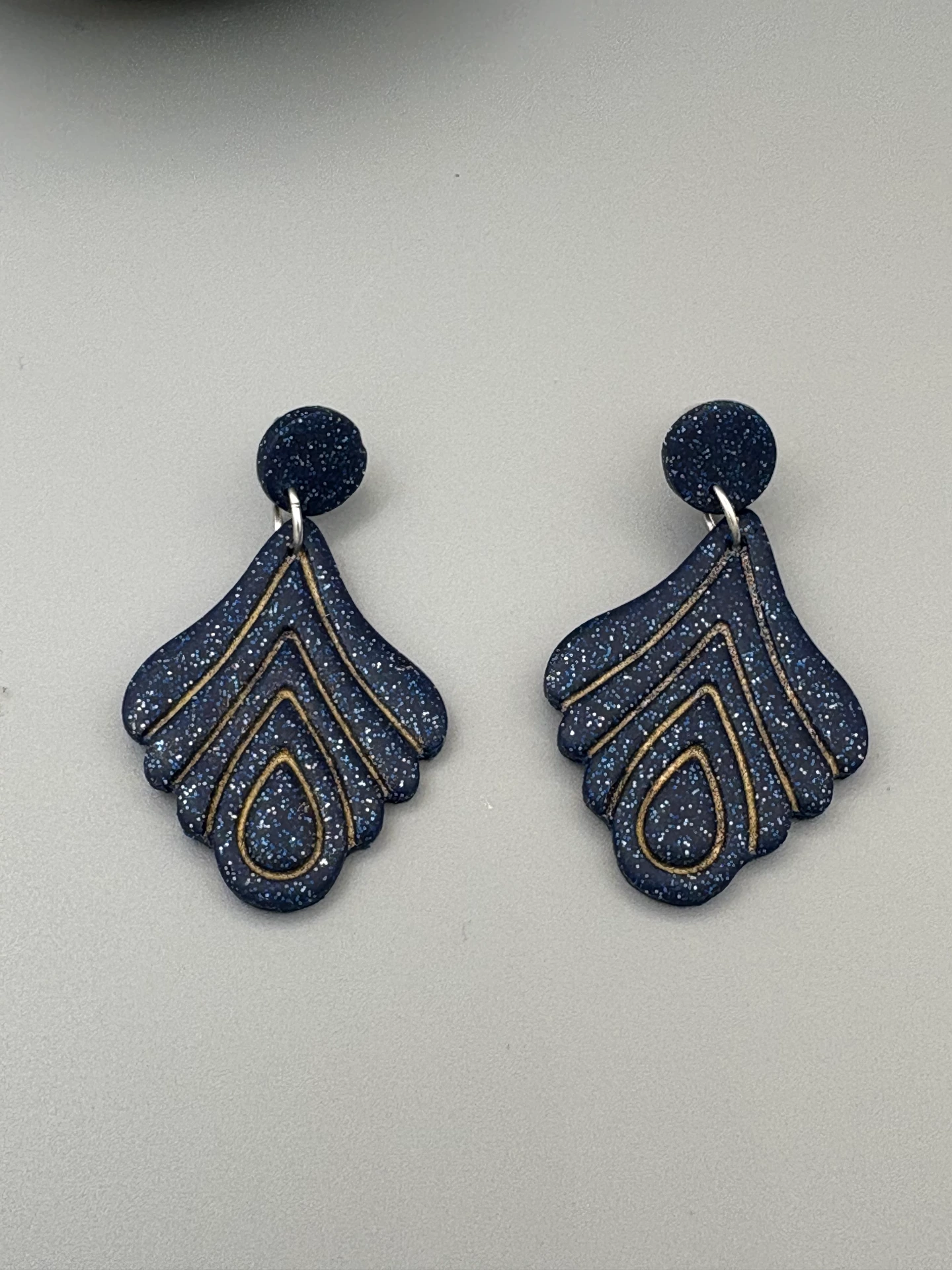 [46-4] Sparkly Blue Drops