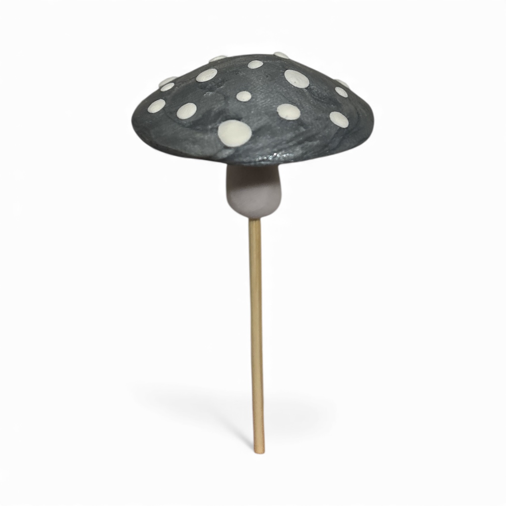 [P-28] Silver Mushroom Plant Stake