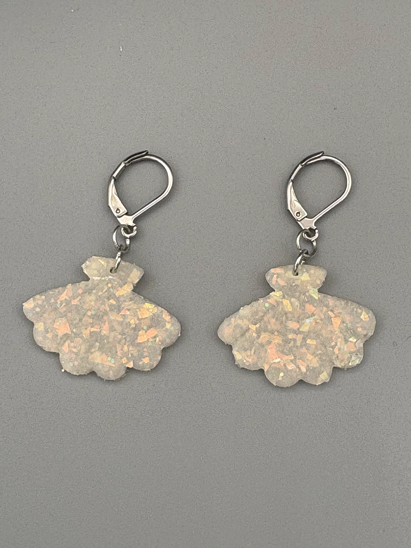 Opalescent Fans