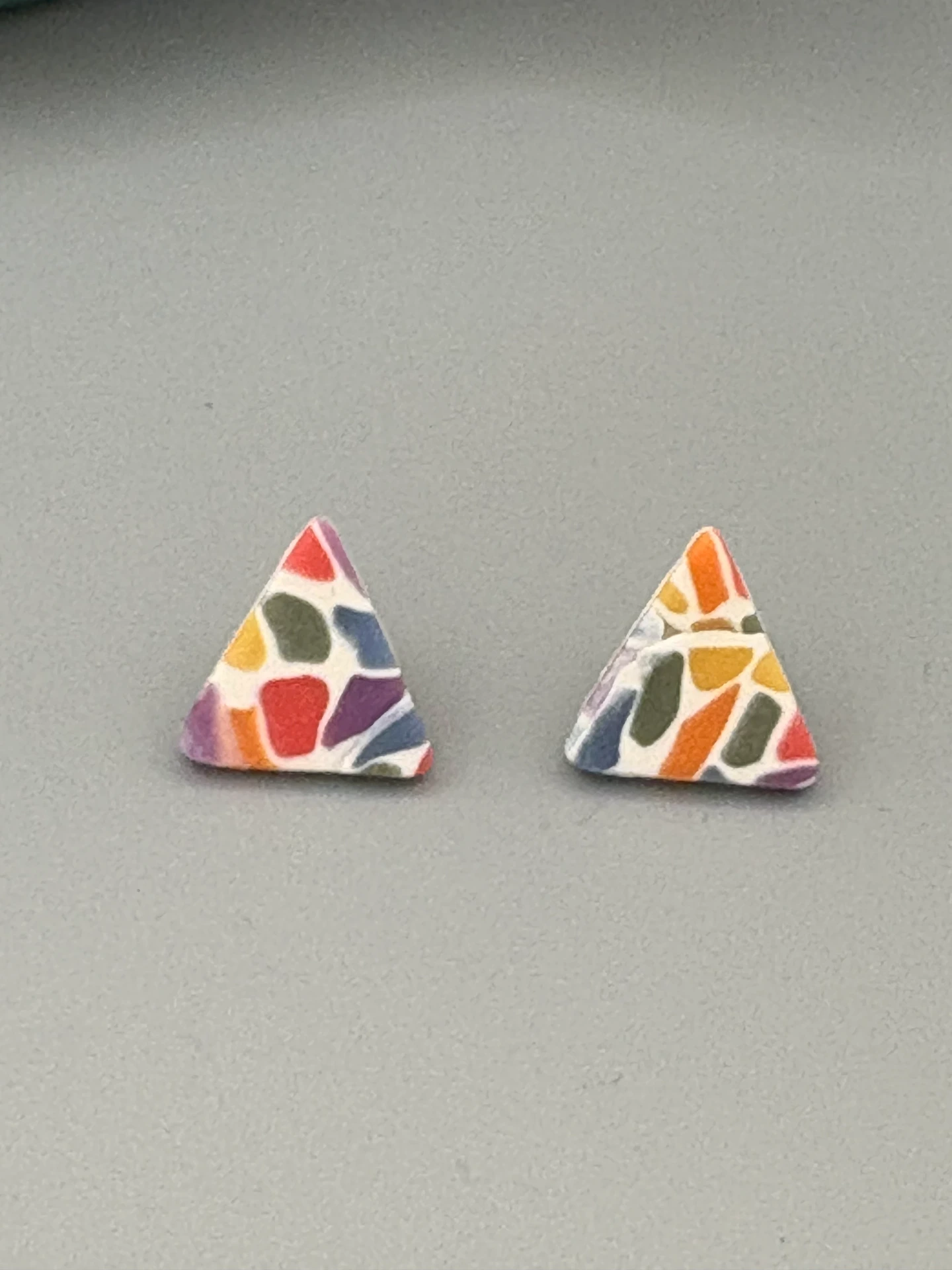 Rainbow Mosaic Triangles