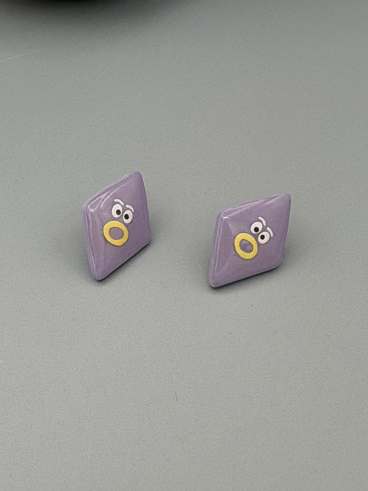 [55-5] Lilac Diamond Funny Faces