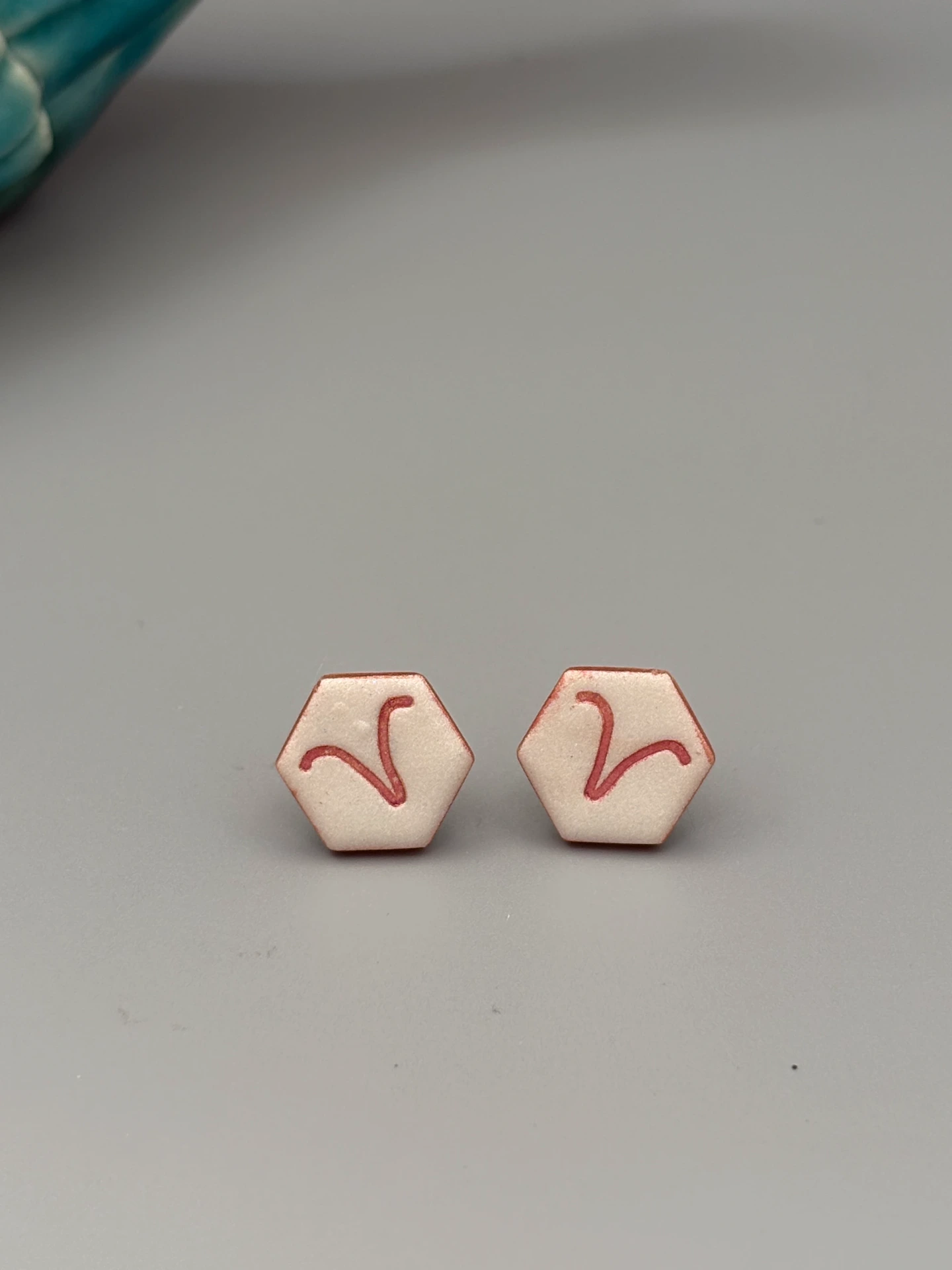 [69-3] Aries Studs