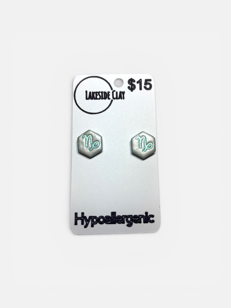 [69-8] Capricorn Studs