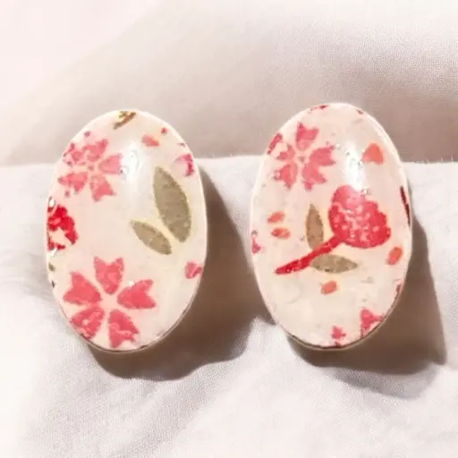[9-21] Flower Pattern Oval Studs
