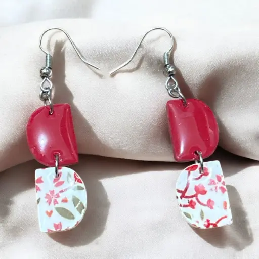 [9-28] Flower Pattern Semi Circle Dangles