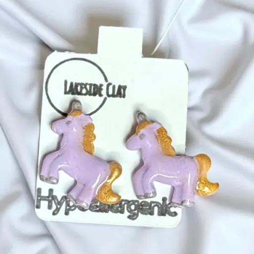 [46-61] Unicorns Studs